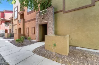 Photo #5: 6539967 Listing 