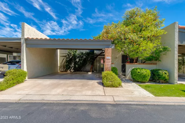MLS: 6540103 Condo For Sale