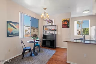 Photo #2: 6540125 Listing 