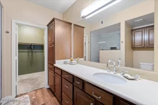 Photo #6: 6540125 Listing 