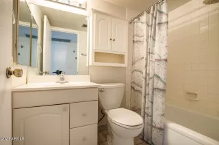 Photo #5: 6540160 Listing 