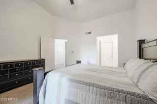 Photo #3: 6540234 Listing