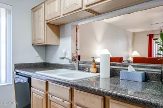 Photo #3: 6540476 Listing