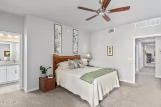 Photo #6: 6540519 Listing