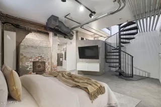 Photo #6: 6540539 Listing 