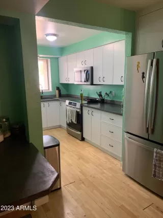 Photo #5: 6540644 Listing