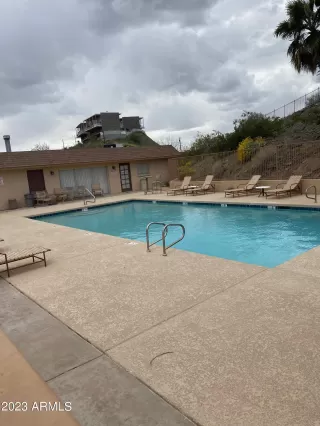 Photo #6: 6540726 Listing 