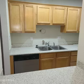 Photo #6: 6540869 Listing 