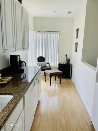 Photo #5: 6541029 Listing