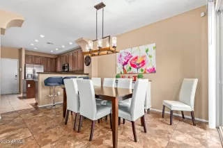 Photo #6: 6541149 Listing