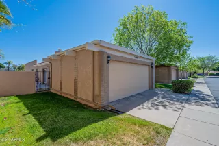 Photo #2: 6541285 Listing 