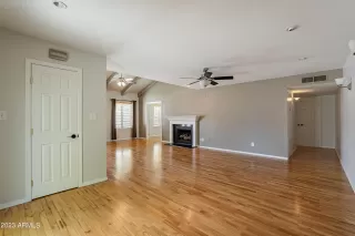 Photo #6: 6541285 Listing 