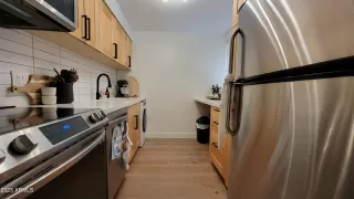 Photo #3: 6541486 Listing