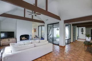 Photo #2: 6541702 Listing 