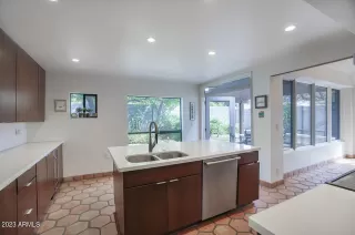 Photo #4: 6541702 Listing 