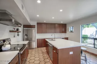 Photo #5: 6541702 Listing 