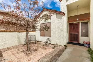 Photo #5: 6541708 Listing