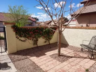 Photo #6: 6541708 Listing