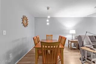 Photo #6: 6541759 Listing 