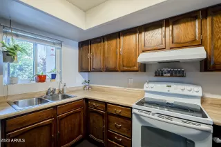 Photo #4: 6541866 Listing