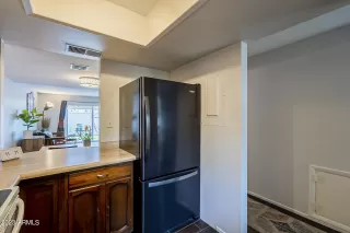 Photo #5: 6541866 Listing