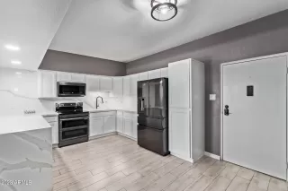 Photo #4: 6541920 Listing 