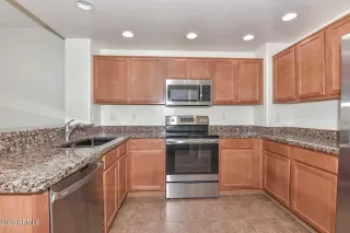 Photo #4: 6542192 Listing