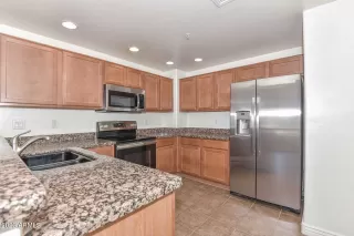 Photo #5: 6542192 Listing