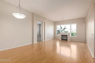 Photo #1: 6542218 Listing 