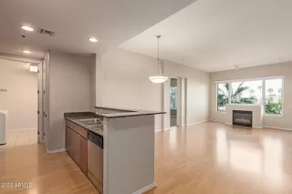 Photo #4: 6542218 Listing 