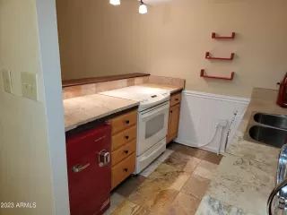 Photo #5: 6542235 Listing