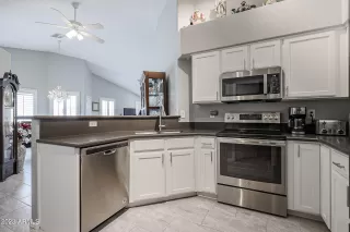 Photo #3: 6542356 Listing