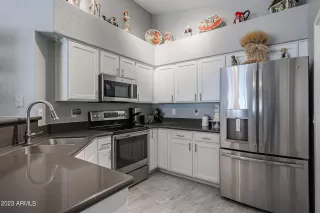 Photo #4: 6542356 Listing