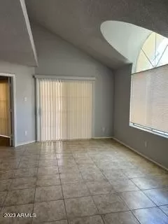 Photo #4: 6542394 Listing