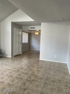 Photo #6: 6542394 Listing