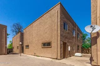 Photo #1: 6542500 Listing 