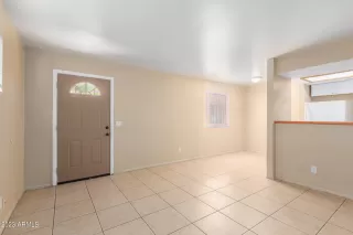 Photo #5: 6542500 Listing 