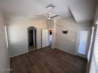 Photo #3: 6542568 Listing