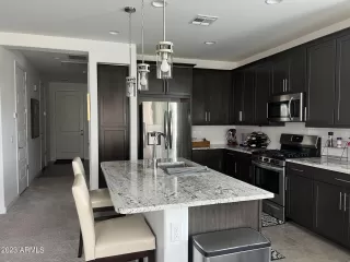 Photo #3: 6542936 Listing