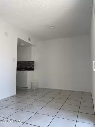 Photo #3: 6543251 Listing