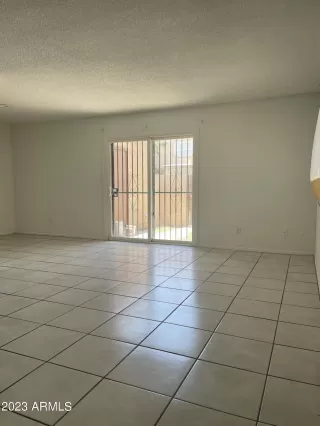 Photo #4: 6543251 Listing