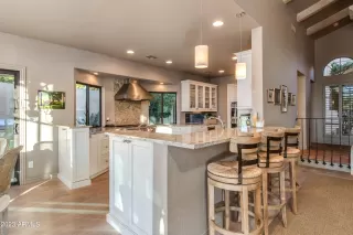 Photo #5: 6543556 Listing