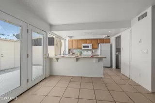 Photo #6: 6543591 Listing