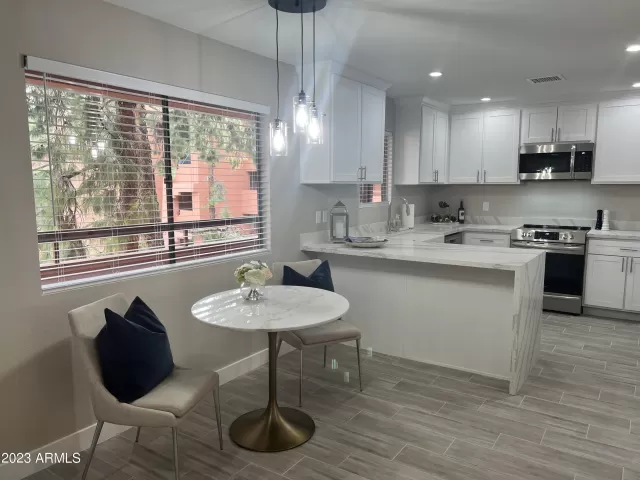 MLS: 6543592 Condo For Sale