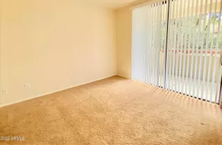 Photo #6: 6543896 Listing