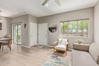 Photo #4: 6544029 Listing