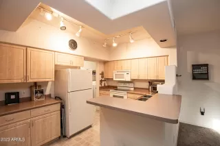 Photo #5: 6544033 Listing 