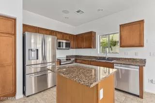 Photo #2: 6544134 Listing 