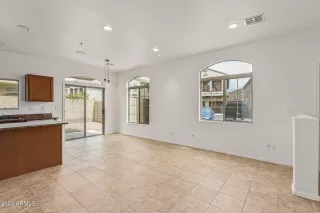 Photo #4: 6544134 Listing 