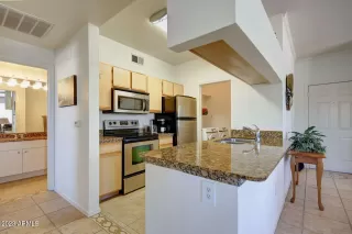 Photo #6: 6544204 Listing